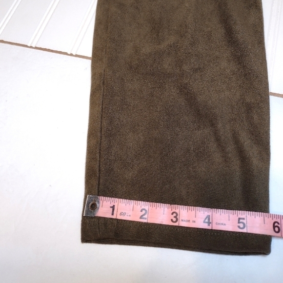 Max Studio women's olive green stretchy pull on leggings size(L) - Picture 10 of 14